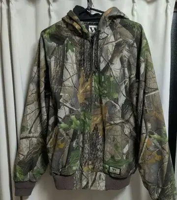 리얼트리 지퍼 쉘 자켓 러시아제