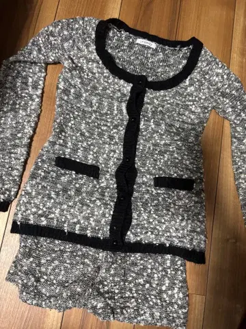 LIP SERVICE 니트 셋업 헤이세이