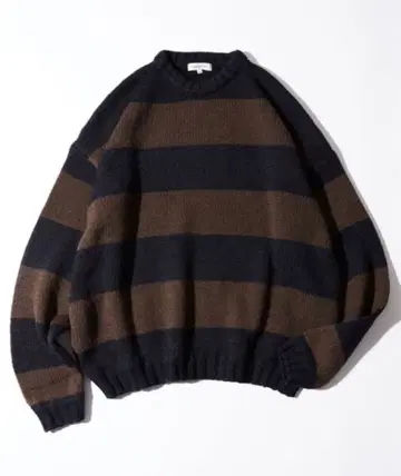 와이드 실루엣 숏 길이 크루넥 보더 니트/풀오버