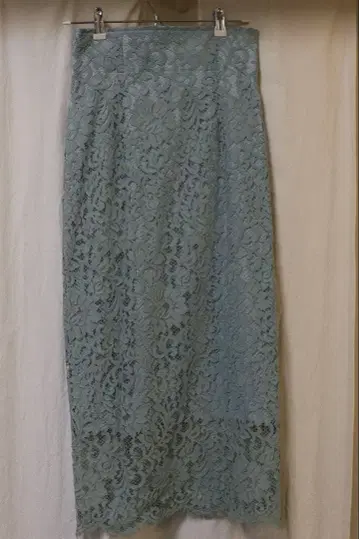 NOBLE 새상품급 민트 그린 레이스 타이트 스커트