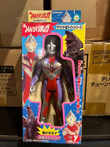 울트라맨 티가 미개봉 새상품 피규어 사운드&라이트 시리즈 유타카