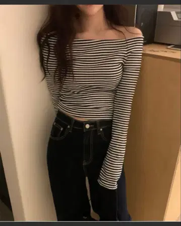 by muni:r 스트라이프 오프숄더 T셔츠