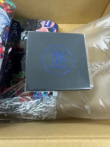 Ado 5th POPUP-STORE 5주년 이어커프 이어커프