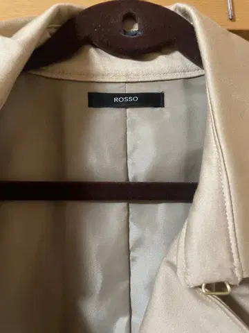 ROSSO 베이지 트렌치코트