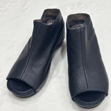 컨디션 최상 히나 데이 그린 가죽 오픈토 사보 샌들 L 사이즈 EEE