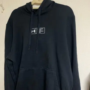 언더 아머 블랙 후드티