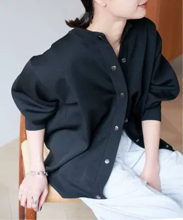 새상품 브랜드 택 없음 워셔블 바나나 슬리브 가디건 블랙