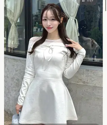 Darich 데콜테 시어 컷 미니 원피스