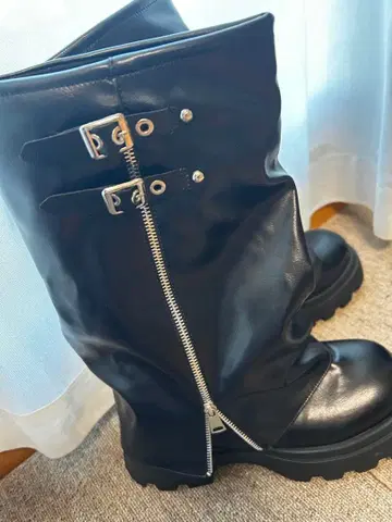 블랙 통굽 롱 부츠