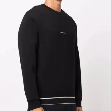 새상품급 엠포리오 아르마니 크루넥 맨투맨 티셔츠 XXL 블랙