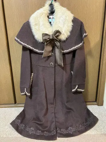 axes femme 브라운 케이프 퍼 롱 코트 M