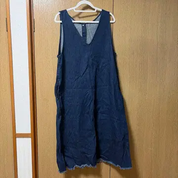 네이비 V넥 슬리브리스 원피스