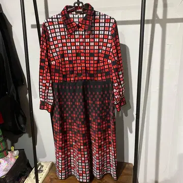 쇼와 레트로 원피스 블랙 레드 스퀘어