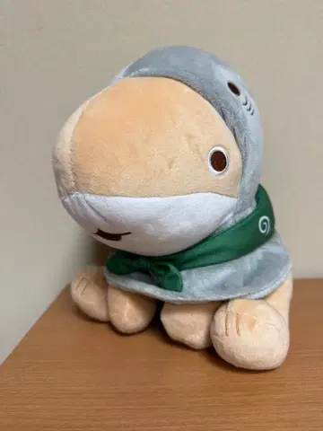 외출 아기상어 뒤집어쓰는 봉제 인형