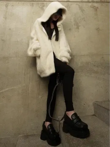 [ 새상품급 ] Glam Lips VOLUME 밑창 로퍼