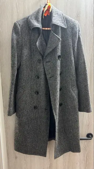그레이 트위드 더블 브레스트 코트