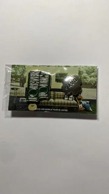 DAY6 핀 배지 세트 FOREVER YOUNG