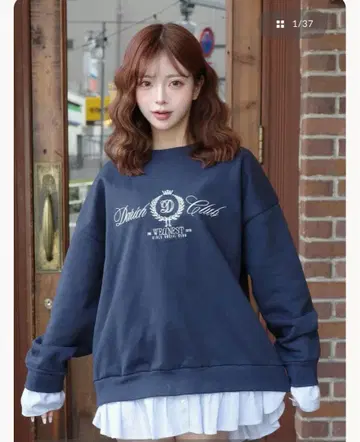 Darich Darich Club 맨투맨 상의