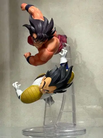 제일복권 드래곤볼 리바이벌 모먼트 손오공 vs 베지터 B상 피규어