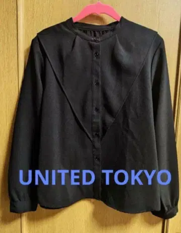 UNITEDTOKYO 케이프 칼라 블라우스 긴팔 블랙