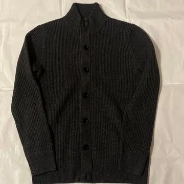 캘빈 클라인 다크 그레이 가디건 M