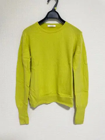 LOUNIE 라임 그린 수모 니트