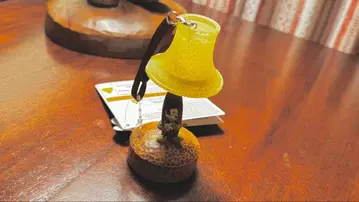 미니어처 램프형 캐릭터 굿즈