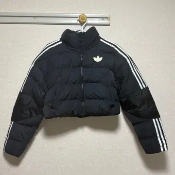 adidas 숏 기장 다운 자켓 S 사이즈 블랙