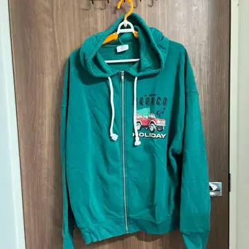 엄청 귀여운 후드티