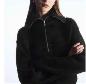 COS 코스 하프 지퍼 니트 블랙