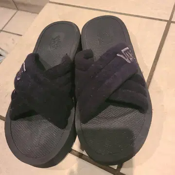 VANS 네이비 크로스 스트랩 샌들