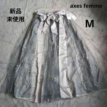 새상품 미사용 엑시즈팜 스노우 크리스탈 자수 스커트 플레어 리본