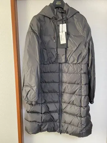 타트라스 다운 롱 코트