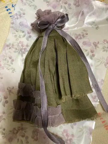 브라이스 작가님 드레스 아웃핏