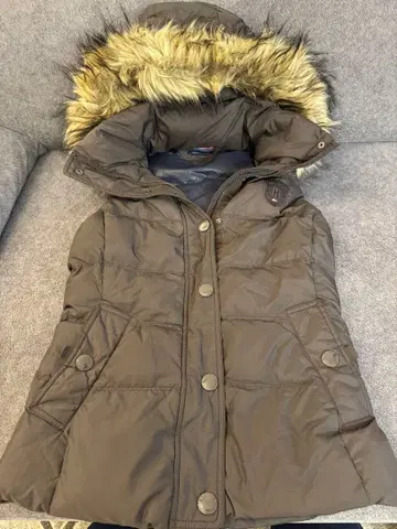 TOMMY HILFIGER 퍼 다운 베스트