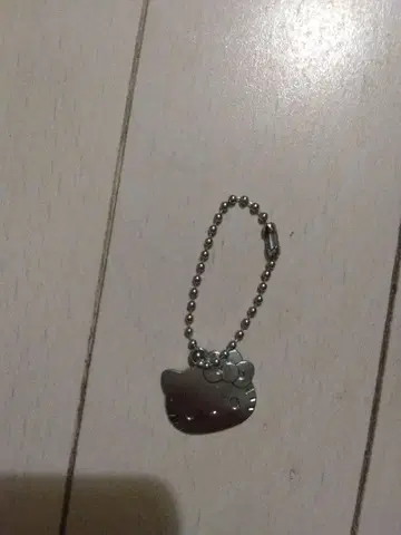 헬로키티 체인 포함