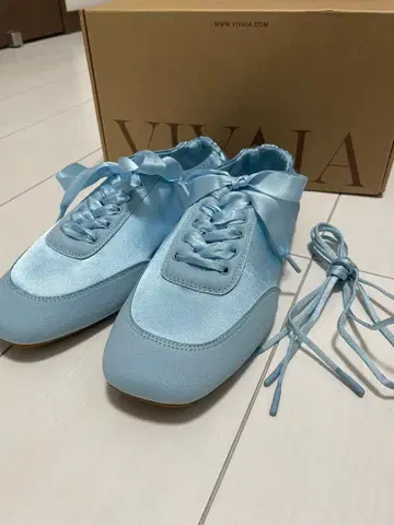 미사용 새상품 VIVALA 리본 포함 플랫슈즈 라이트 블루