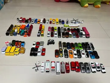 토미카 묶음 판매 약 110대