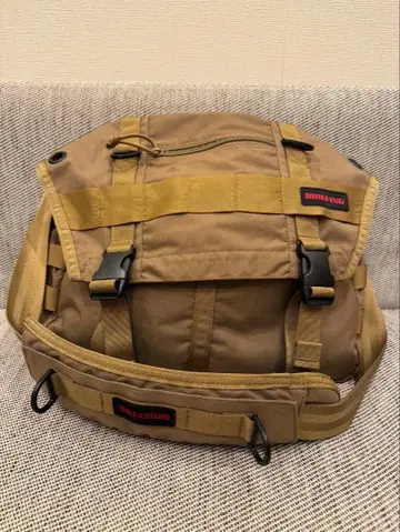 BRIEFING 메신저 백 베이지