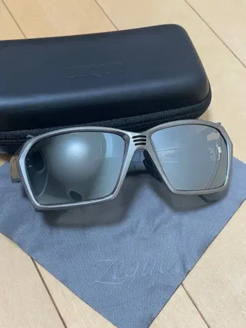 Zeque (제쿠) LOOF (루프) 트루뷰 스포츠/실버 미러