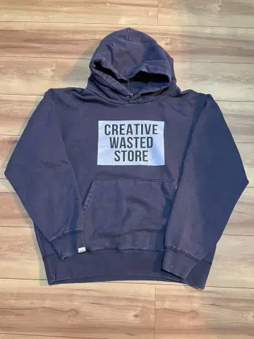 CREATIVE DRUG STORE 후드티