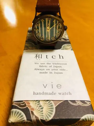 vie 핸드메이드 손목시계