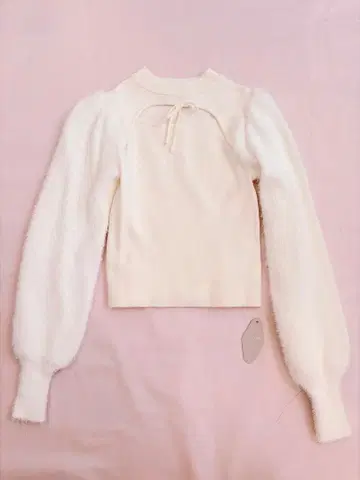 [택 포함 새상품] 버블스 데콜테 오픈 샤기 니트 리본