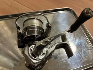 다이와 IGNIS 2505 스피닝 릴