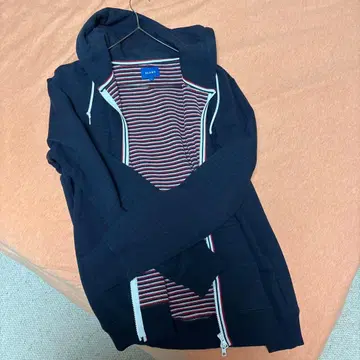 BEAMS 네이비 집업 후드티 L