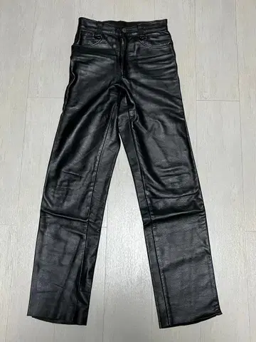 Schott 블랙 가죽 슬림핏 팬츠 W26 소가죽