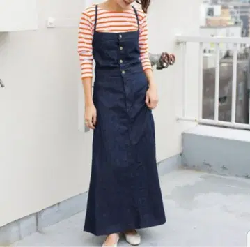 어반 리서치 로쏘 x Lee 콜라보 데님 오버롤 스커트