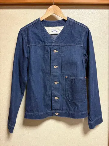 새상품급 WORLD WORKERS(월드 워커즈) 데님 노카라 자켓