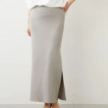 [ 새상품급 ] 22AW 윔 가젯 밀라노 리브 슬릿 스커트 그레이지