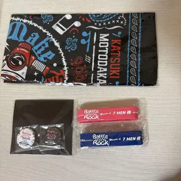 7 MEN  러버 밴드 캔뱃지 스티커 반다나